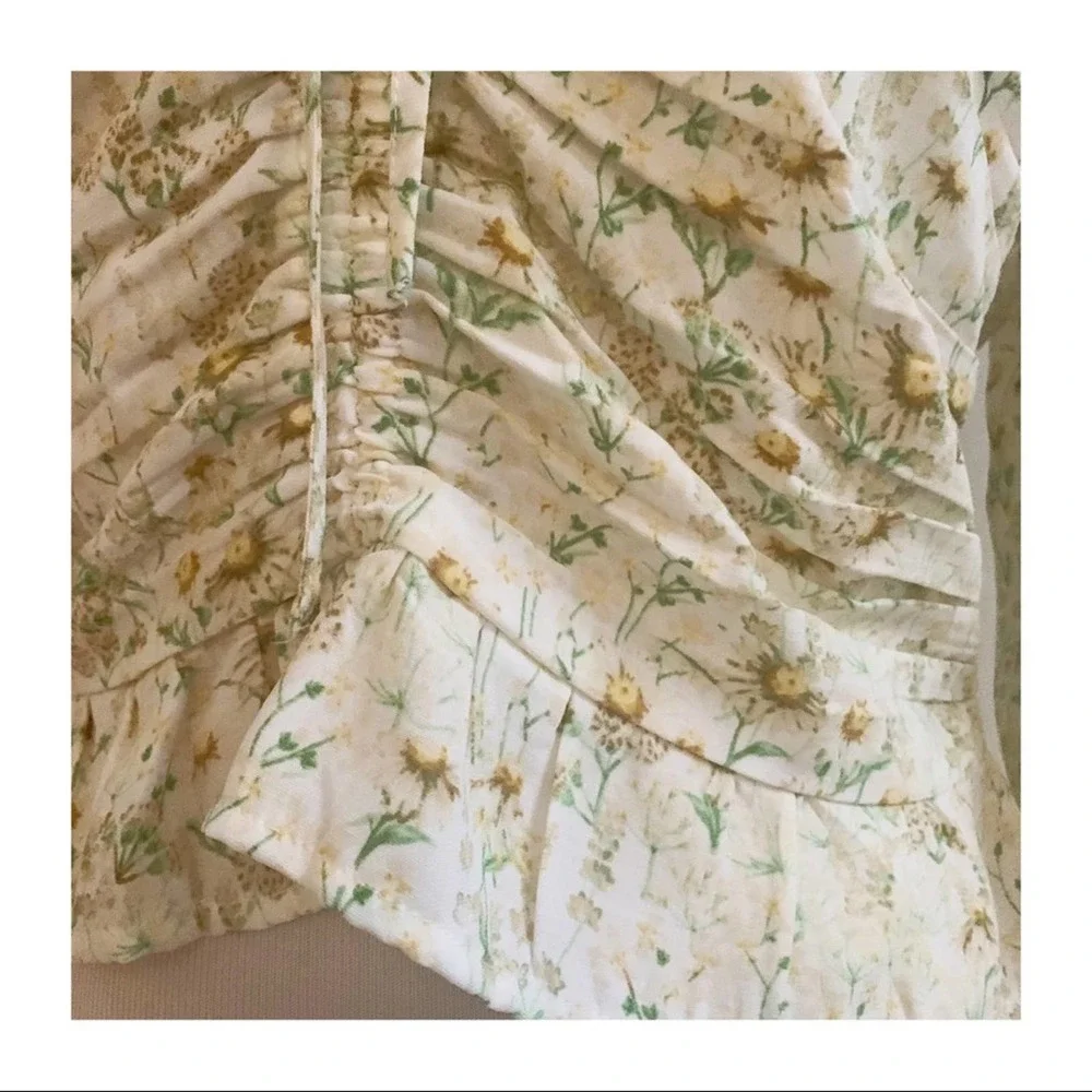 H&M Cottage Core Ruched Cropped Blouse Tie Front Cream & Yellow Size Medium - Picture 9 of 15